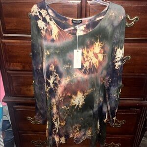 NWT Simply southern/ Tie-Dye Long Sleeve Top